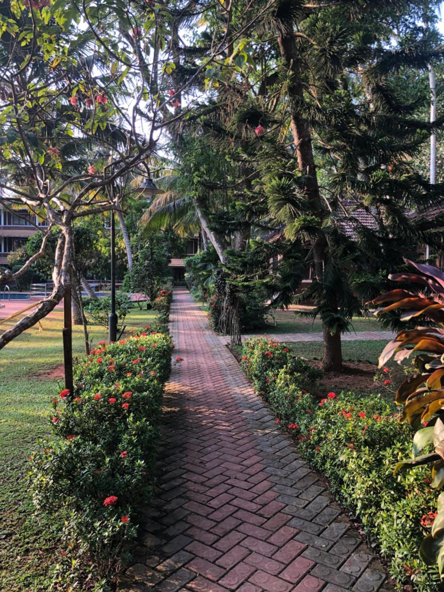 Abad Harmonia Ayurvedic Beach Resort Kovalam Eksteriør billede