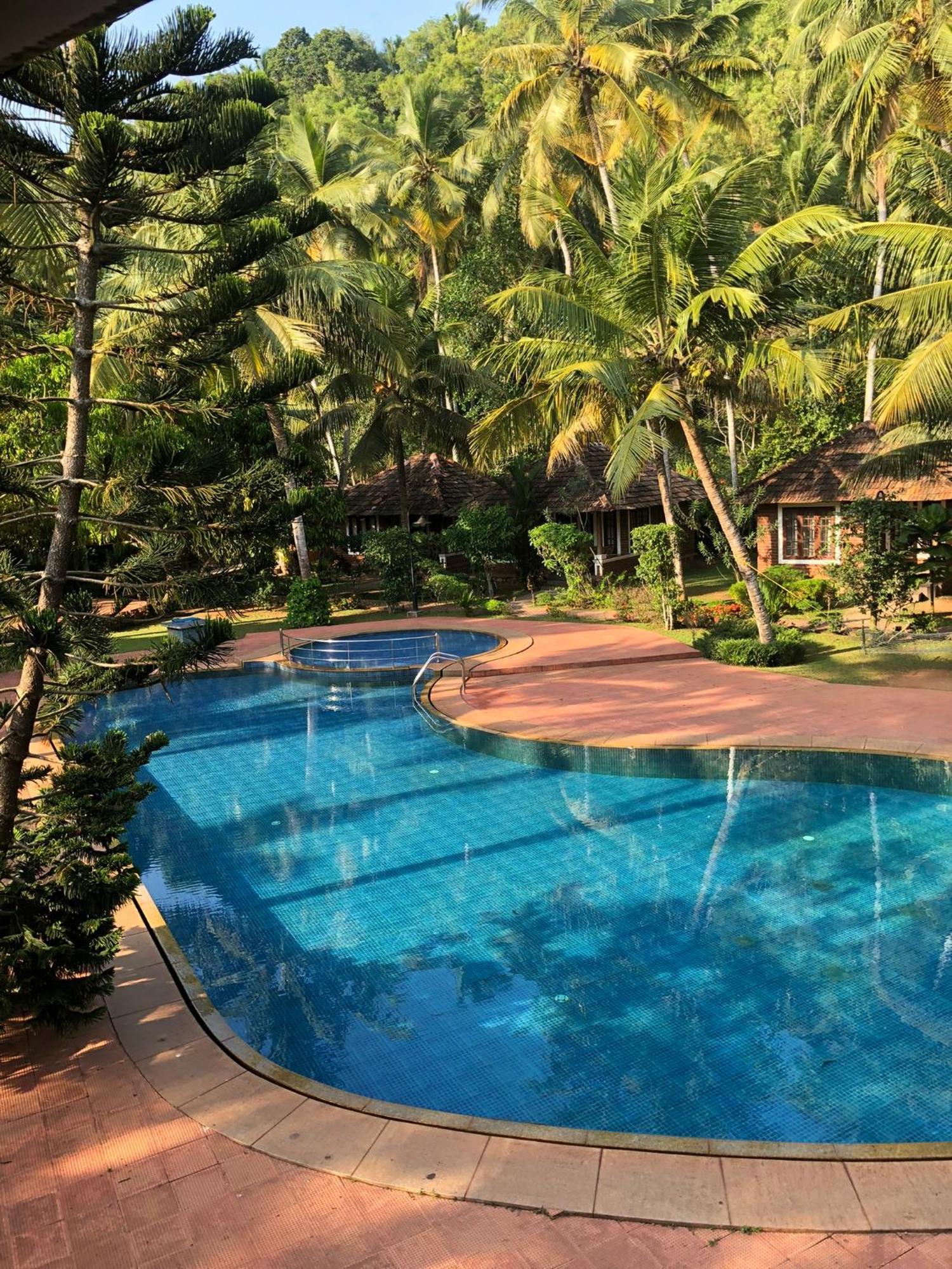 Abad Harmonia Ayurvedic Beach Resort Kovalam Eksteriør billede