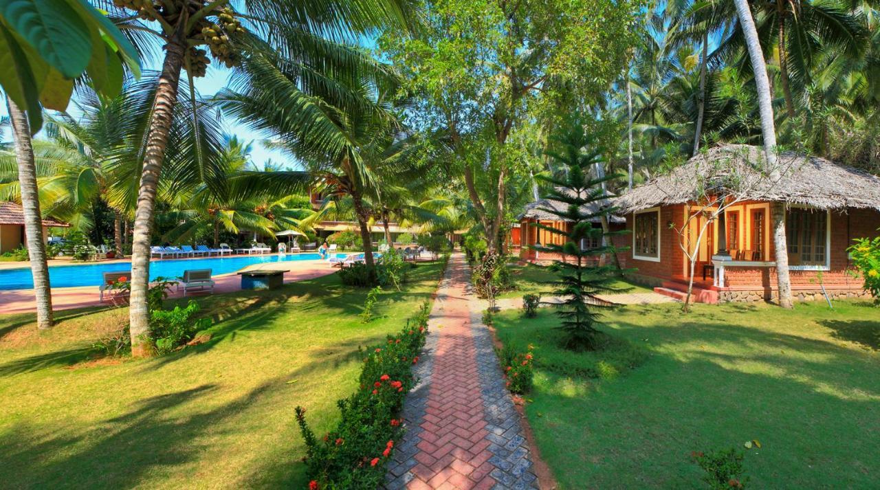 Abad Harmonia Ayurvedic Beach Resort Kovalam Eksteriør billede